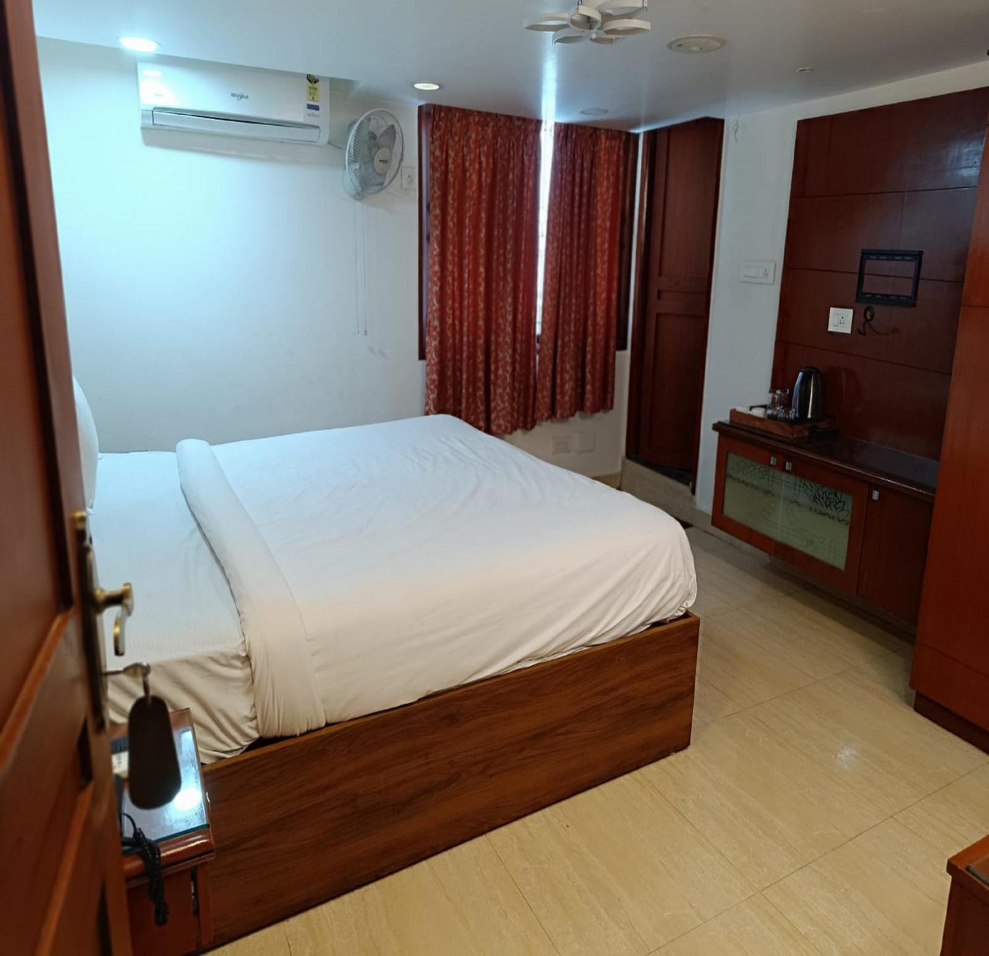 Azhagappa Residency Apartman Puduccseri Kültér fotó